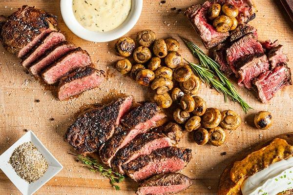 On The Stovetop: How We Cook a Steak